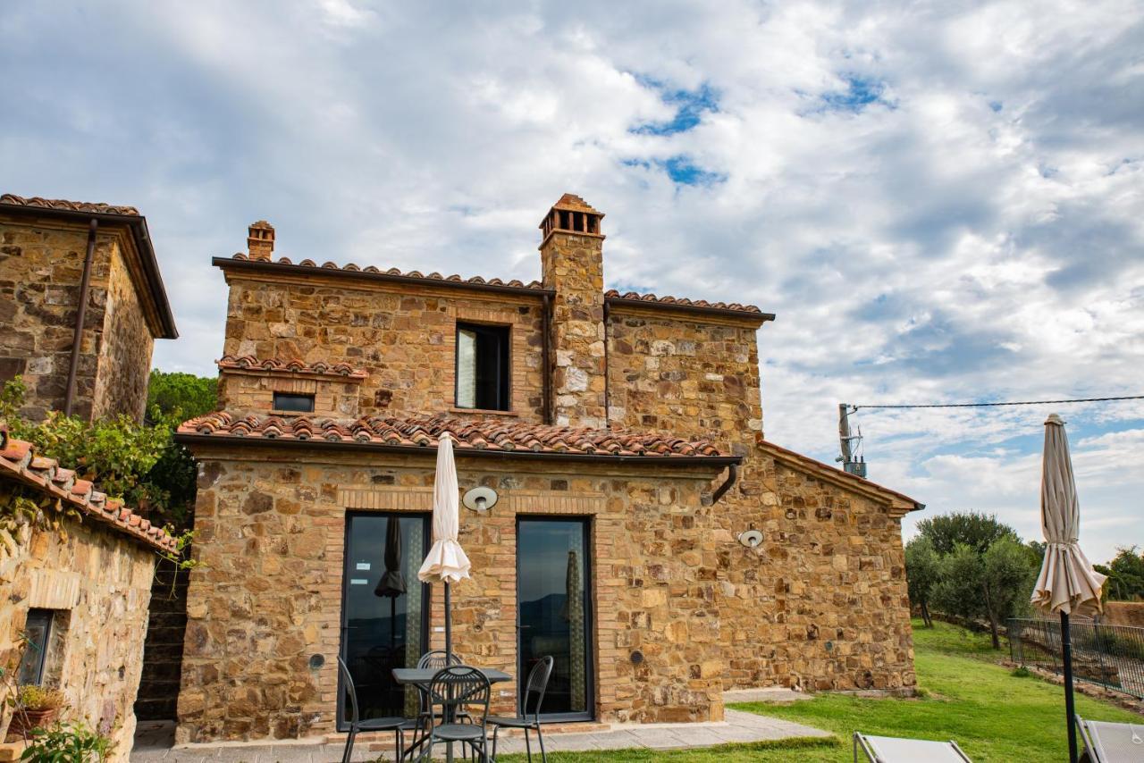 Le 7 Camicie Aparthotel Castelnuovo dell'Abate Bagian luar foto