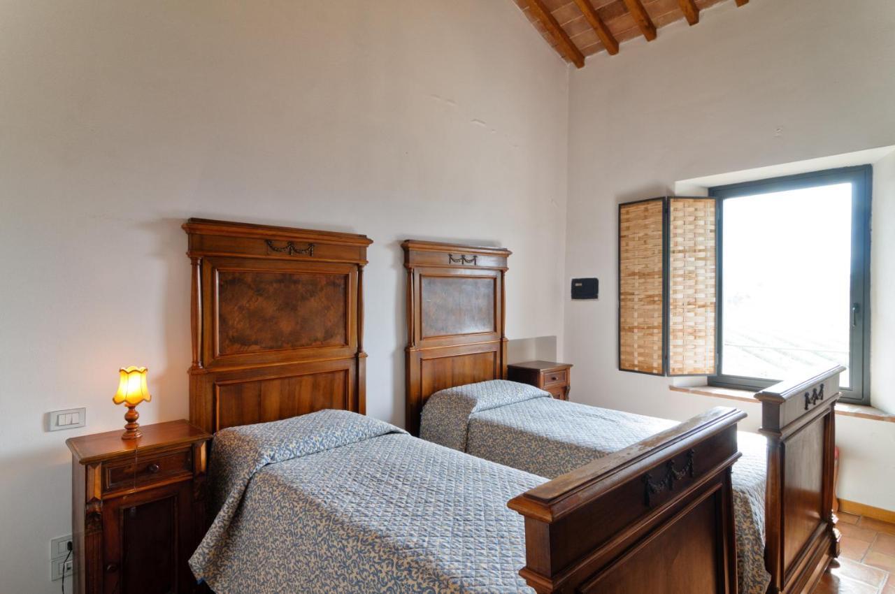 Le 7 Camicie Aparthotel Castelnuovo dell'Abate Bagian luar foto